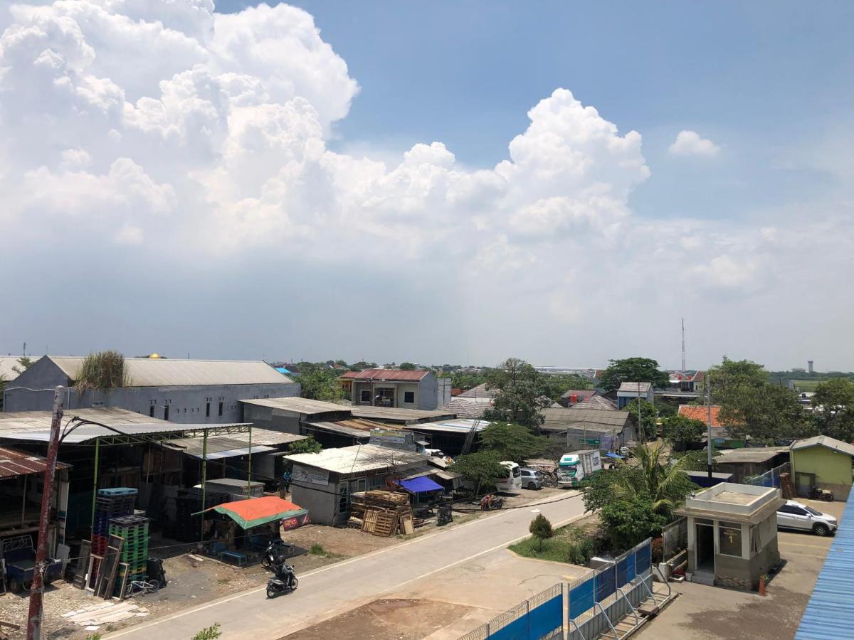 Bening Asri Guesthouse ทังเกอรัง ภายนอก รูปภาพ